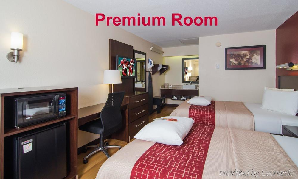 Red Roof Inn Plus+ Philadelphia Airport Essington Exteriör bild